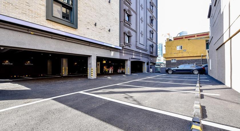 French Code Hotel Changwon Luaran gambar
