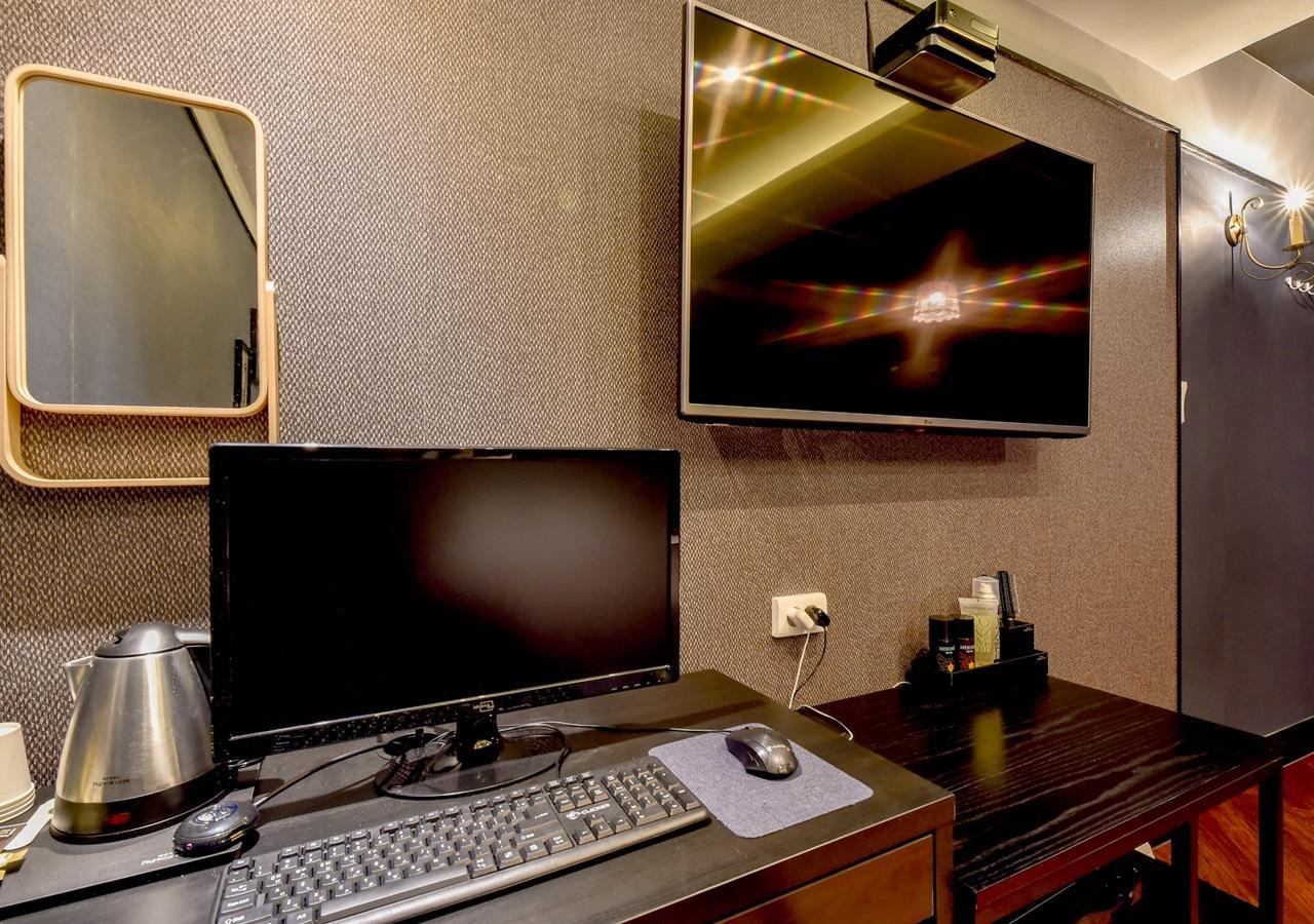 French Code Hotel Changwon Luaran gambar