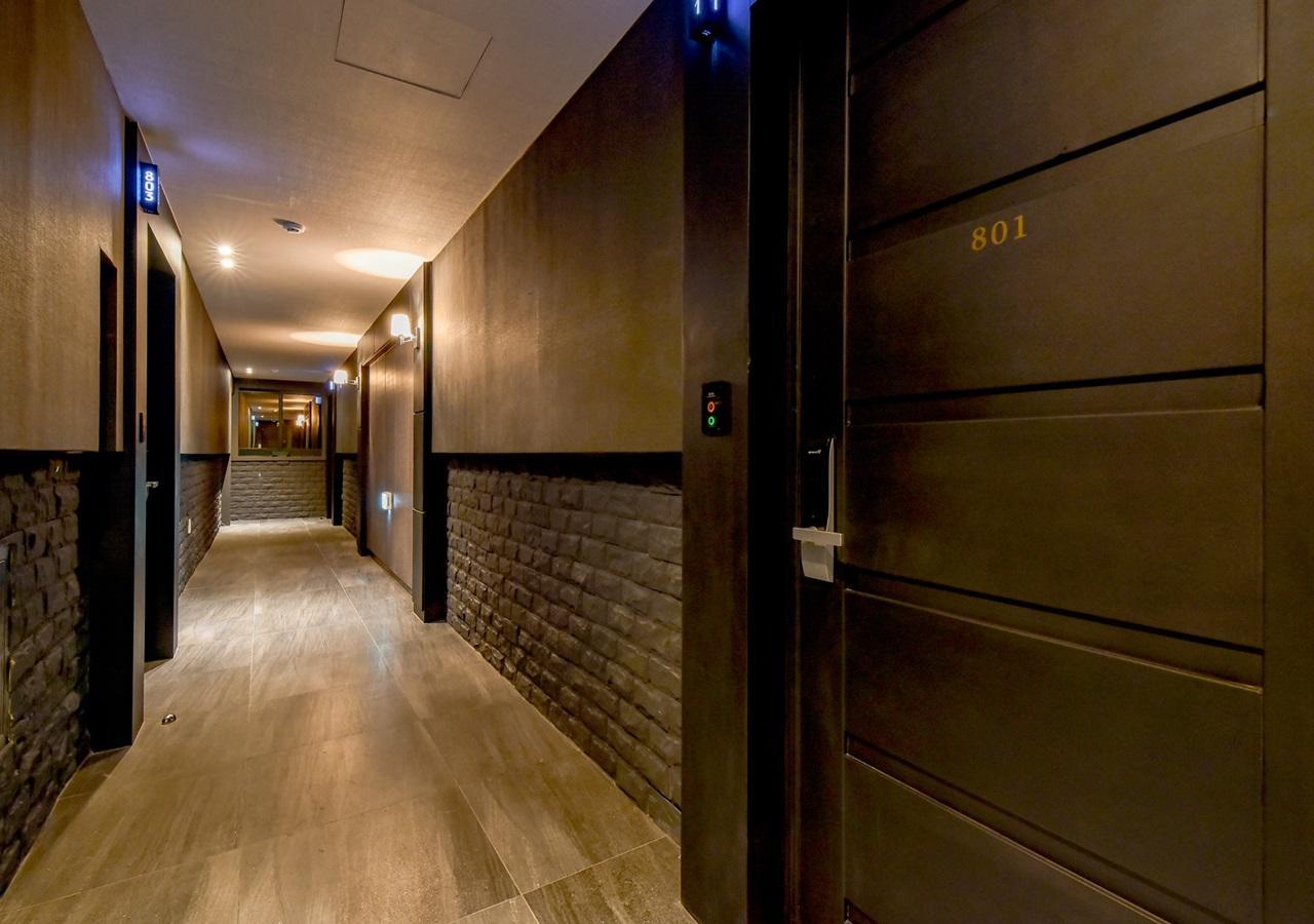 French Code Hotel Changwon Luaran gambar