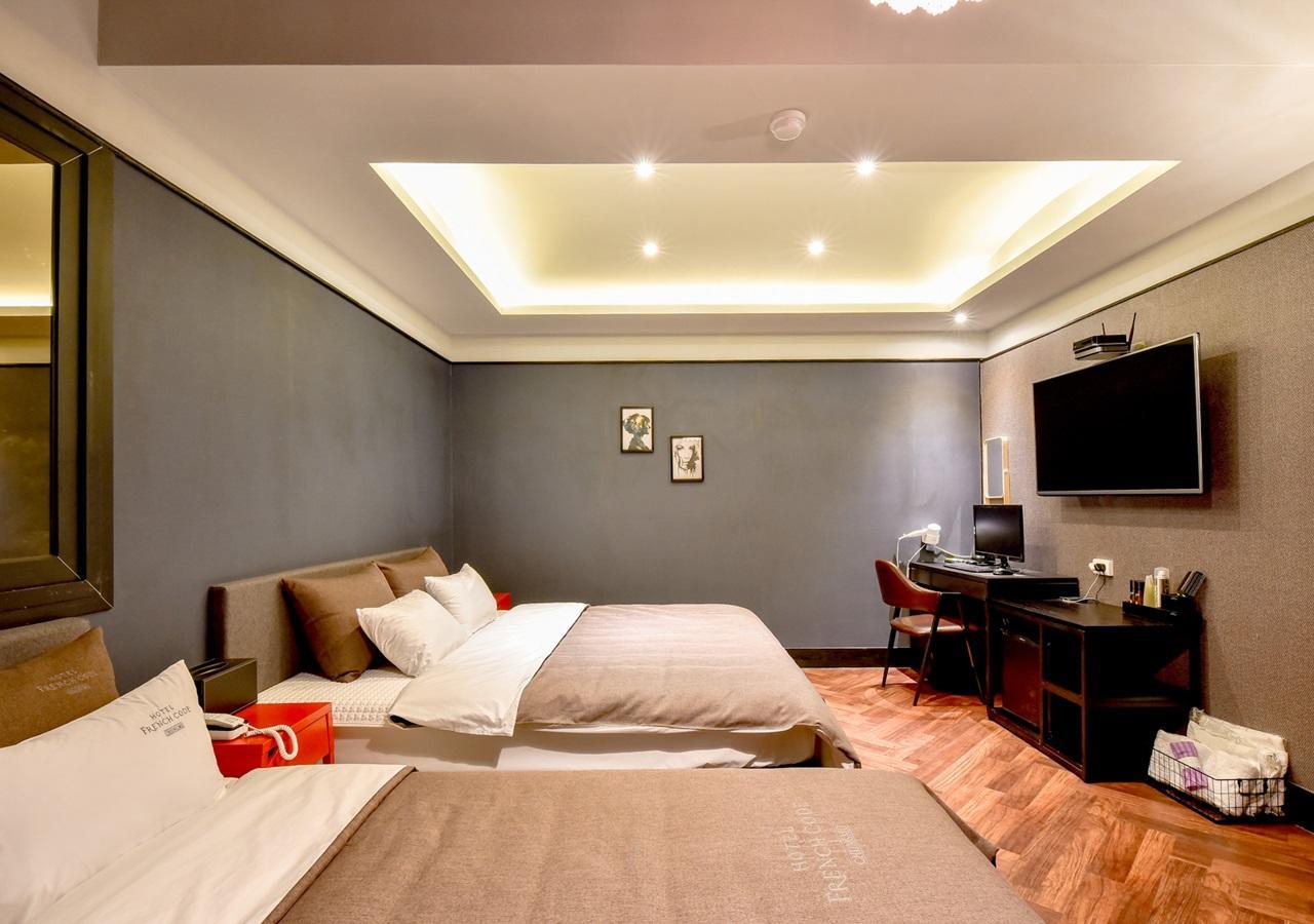 French Code Hotel Changwon Luaran gambar