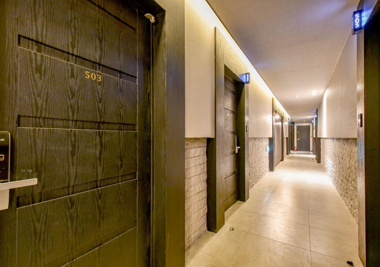 French Code Hotel Changwon Luaran gambar