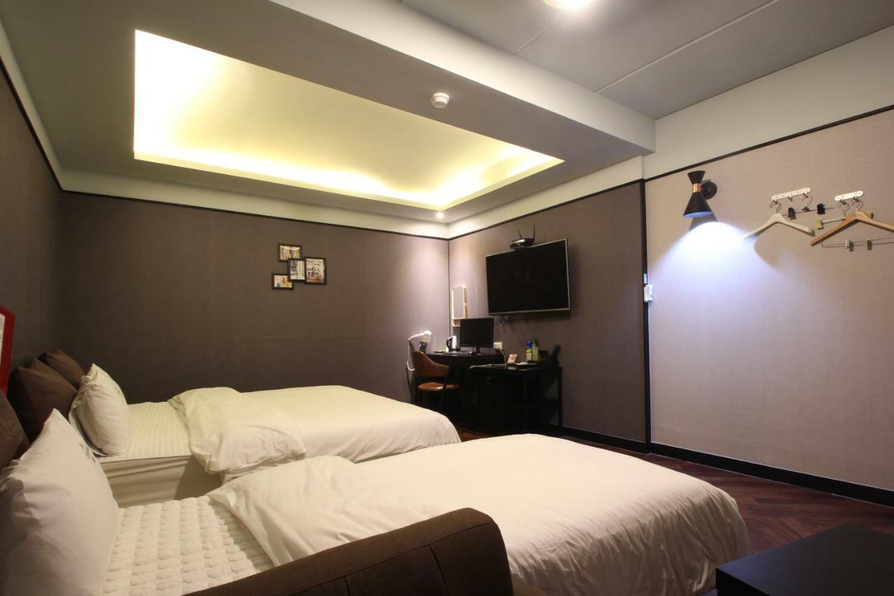 French Code Hotel Changwon Luaran gambar